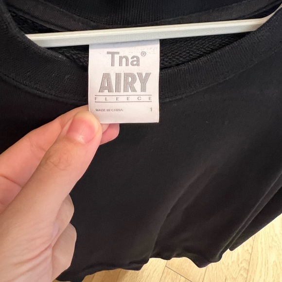 Tna Airy Fleece Boyfriend Crew Sweatshirt Size 1 Black - Picture 4 of 7